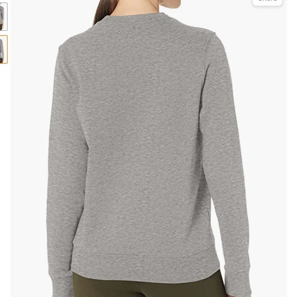 NWT Reebok Women's Training Essentials Graphic Sweatshirt Plus size 1X - Picture 2 of 2